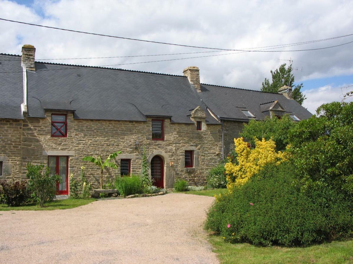 Gites Du Roheran Malansac Exterior foto